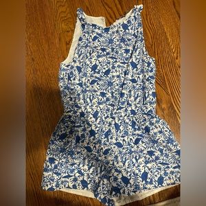 Girls size 7/8 vineyard vines romper